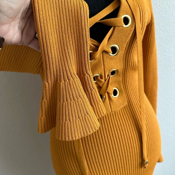 MICHAEL Michael Kors lace-up Ribbed Bodycon in Poppy Dress S, Sexi, Chic - Picture 4 of 9